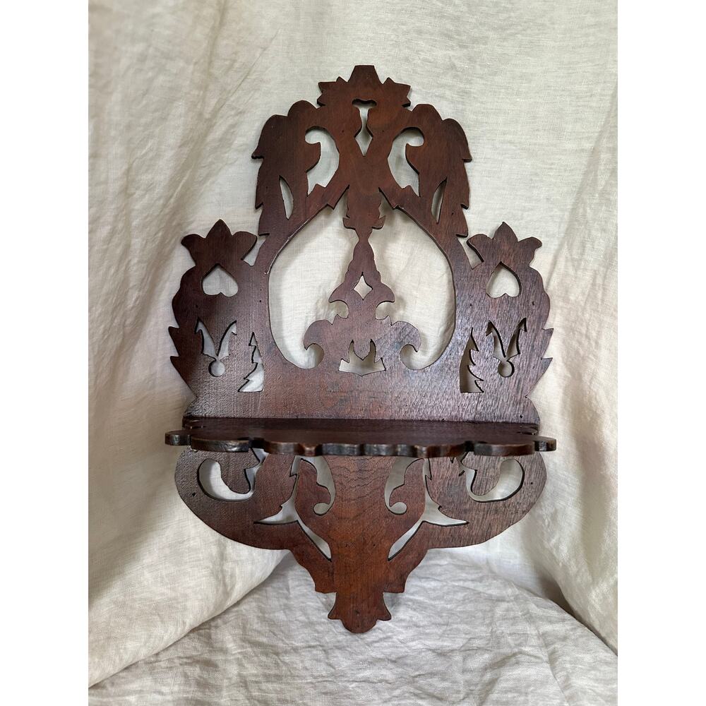 Vintage Wood Wall shelf Victorian Fretwork Gothic Antique Ornate Scrollwork 18”
